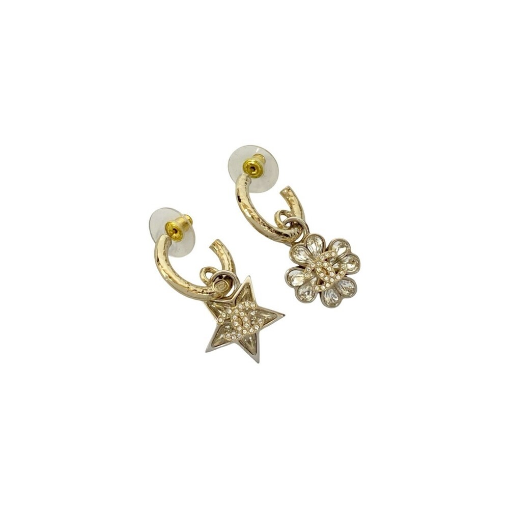 CHANEL Authentic Gold Logo Earrings - Picture 3 of 4